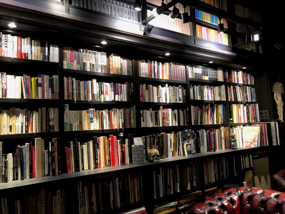 秘密の地下図書館へ♡の画像