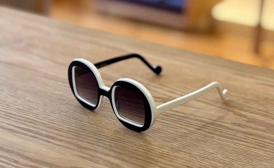 攻めのサングラス！の画像